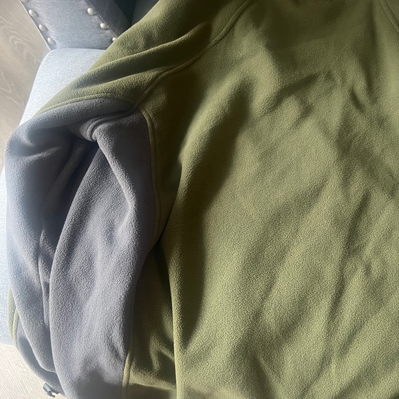 The North Face Full-Zip Jacket - Picture 6 of 6